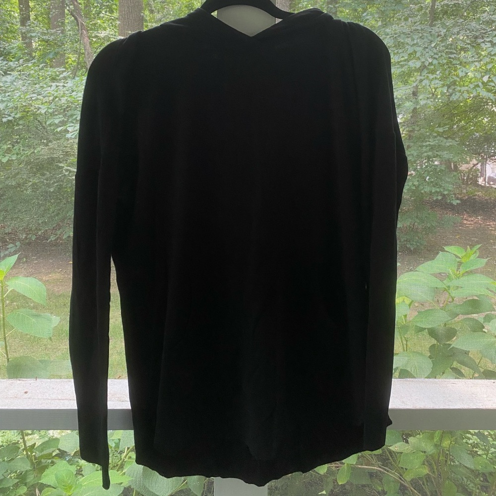 BRAND NEW SWEATER